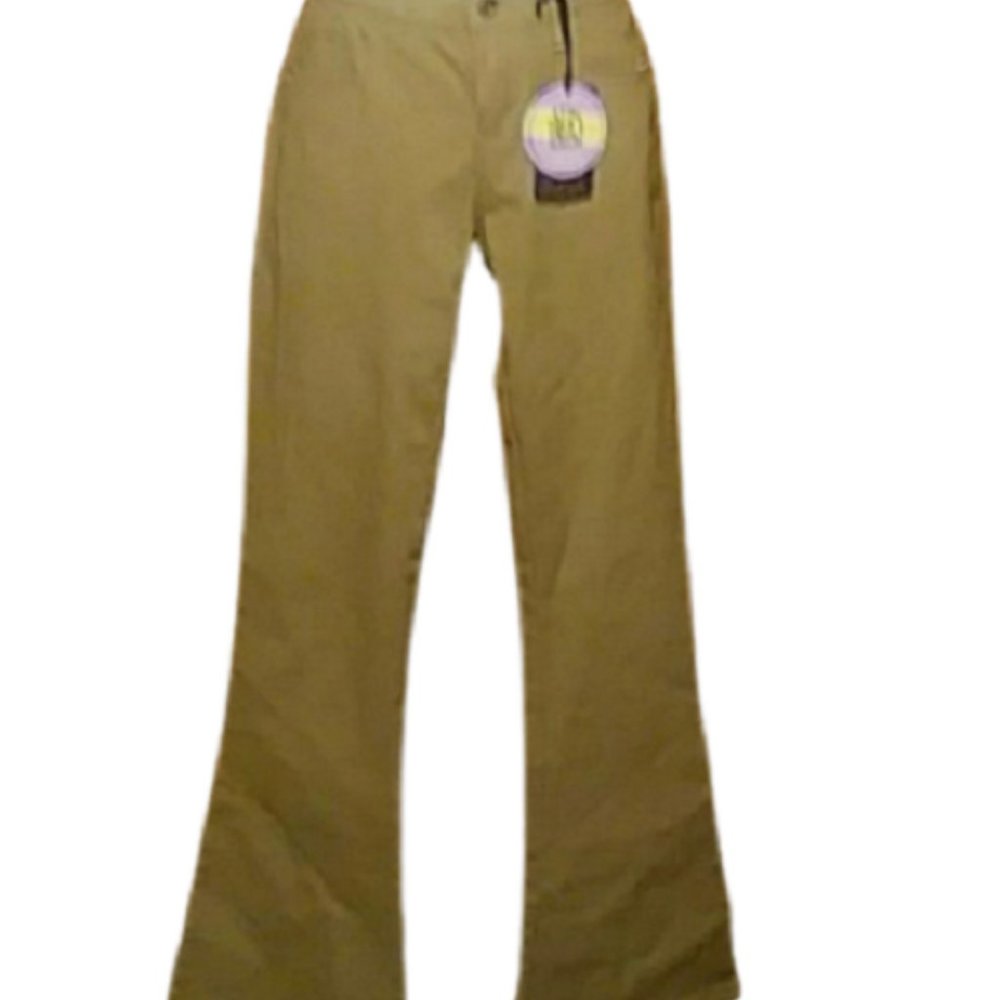 BeBop Flared Leg Comfort Jean Pants, size Jr.s NWT